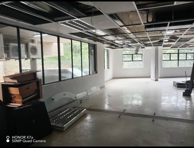 120M² OFFICE TO LET IN RIVERHORSE VALLEY